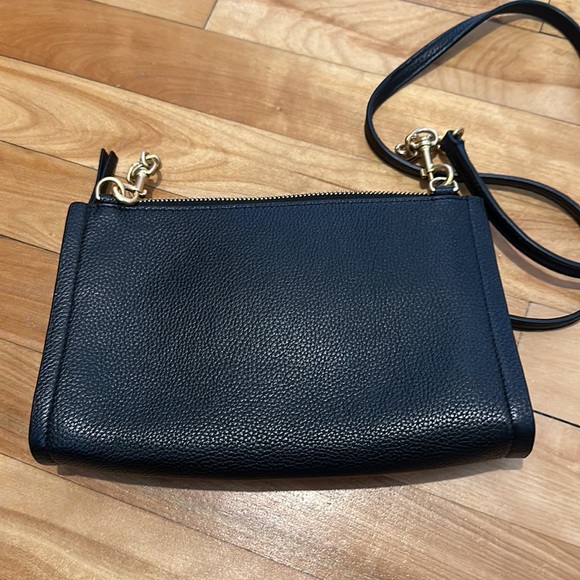 Tory Burch Bags Tory Burch Carson Crossbody Bag Poshmark